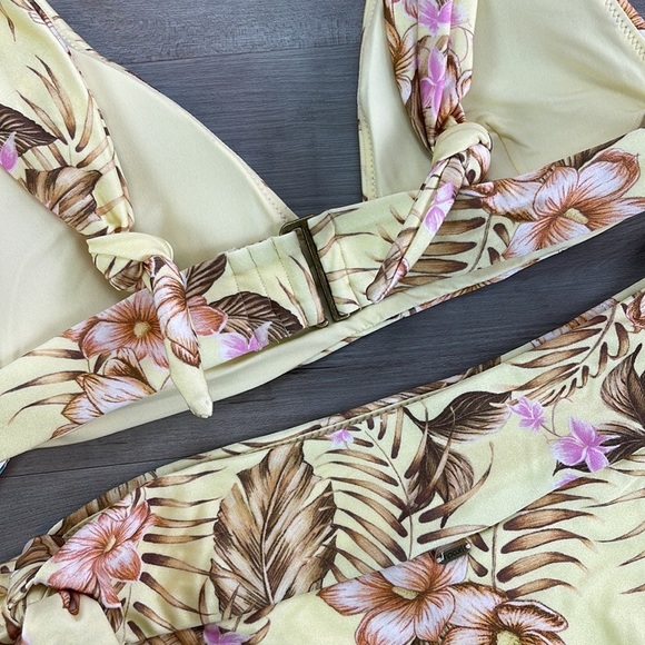 ☀️RIP CURL☀️ PLAYABELLA DEEP V PLAYABELLA HIGHWAIST CHEEKY BIKINI SET - Picture 16 of 17